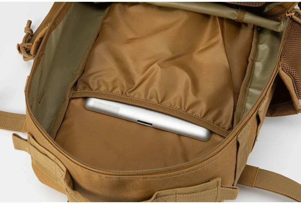 25L/45L Tactical Outdoor Survival Backpack with Bottle Holder